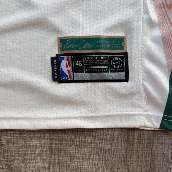 Boston Celtics #0 Player Jersey - Picture 2 of 7